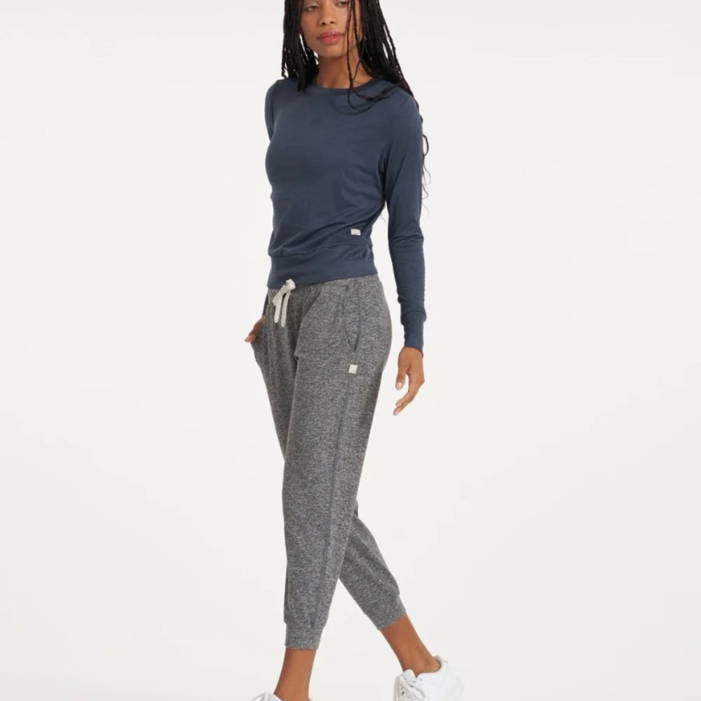 Vuori performance joggers